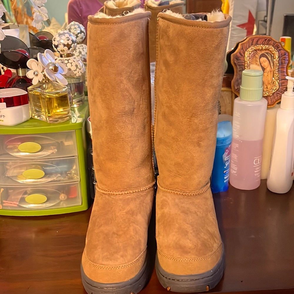 New ugg Never worn